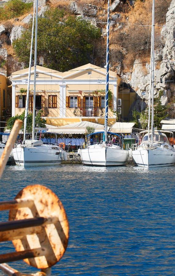 Symi Blue Port Apartment Exteriör bild