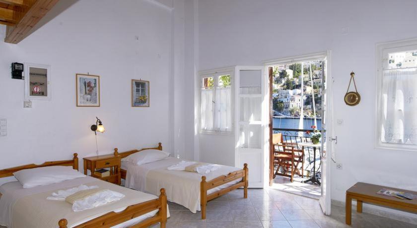 Symi Blue Port Apartment Exteriör bild