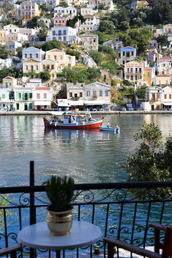 Symi Blue Port Apartment Exteriör bild