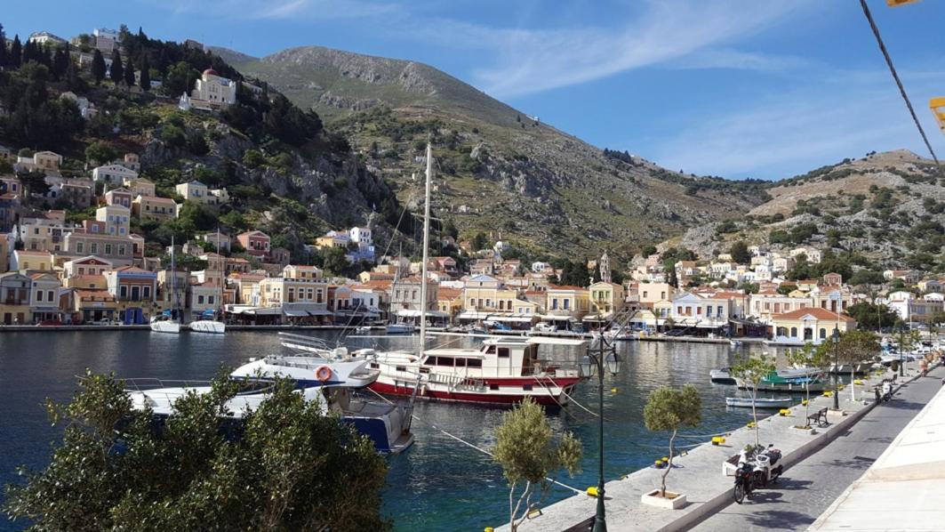Symi Blue Port Apartment Exteriör bild